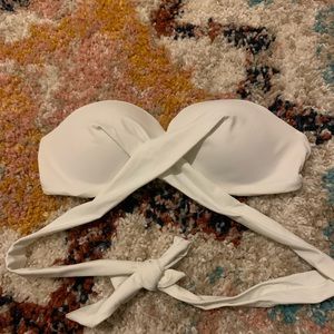 Little mark on the left side of top but only noticeable if up close